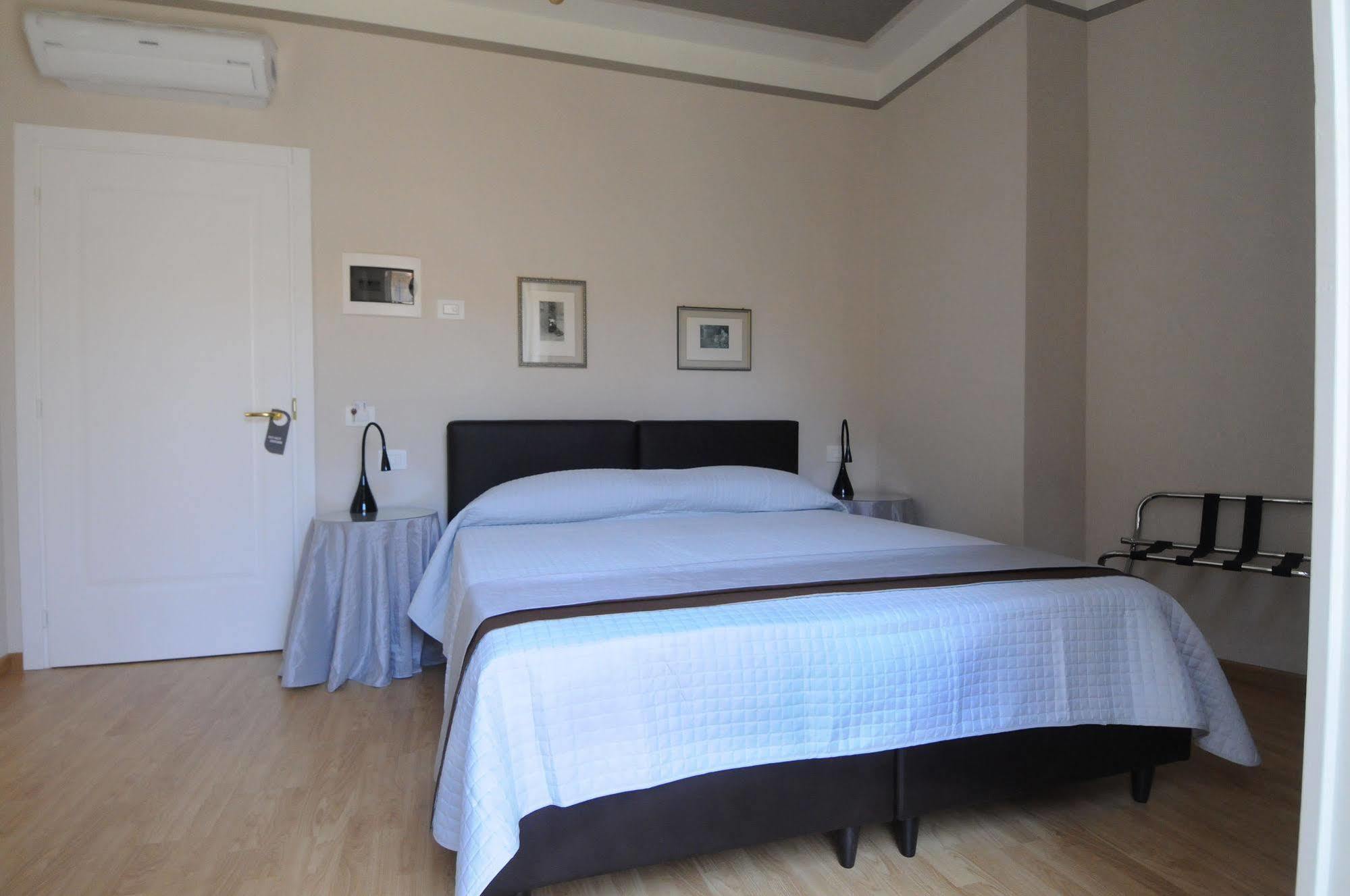 Cangrande Di Danese-viviani Bed & Breakfast 3*