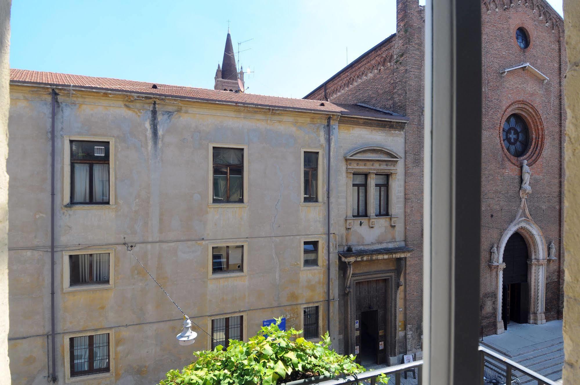 Cangrande Di Danese-viviani Bed & Breakfast